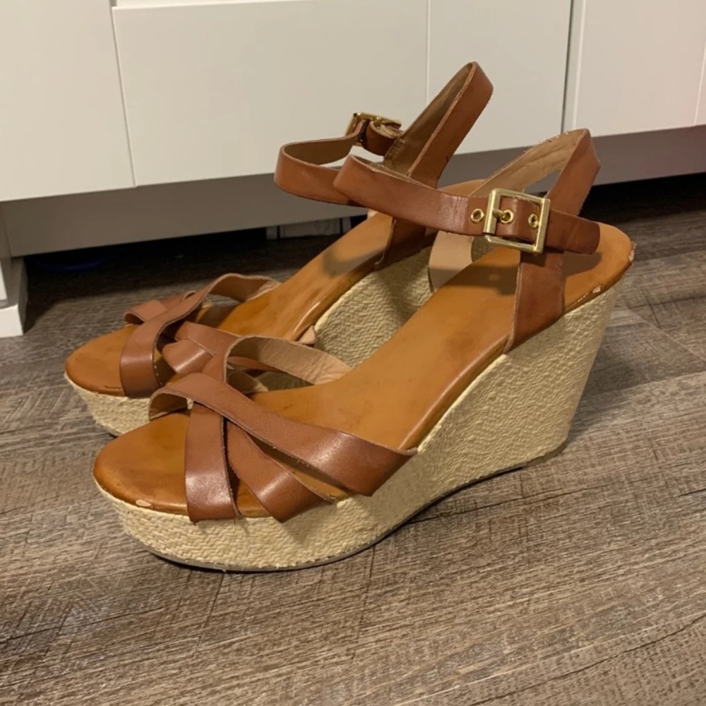 CLOSET CLEANOUT! SIZE 8 WEDGES